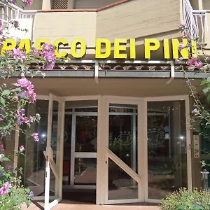 Parco Dei Pini - 100mt Dal Mare Hotel Follonica