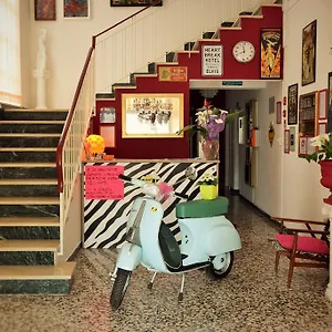 Elia ** Римини